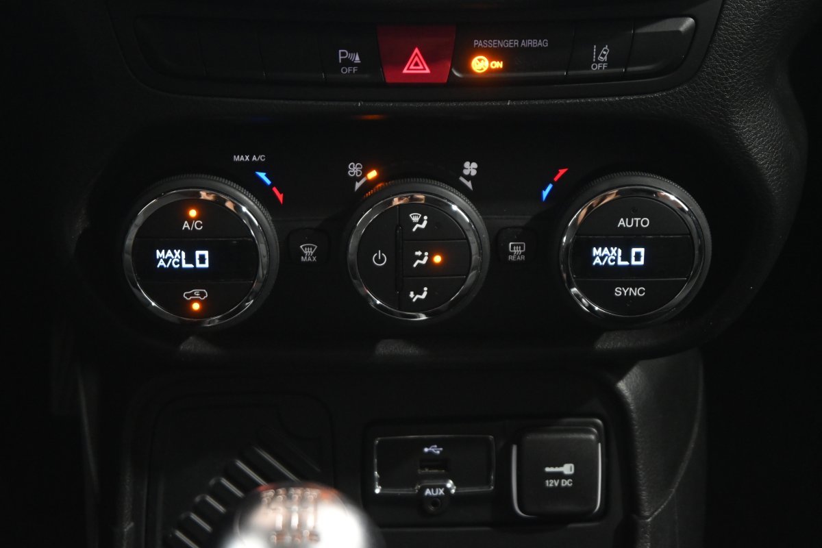 Foto Jeep Renegade 18