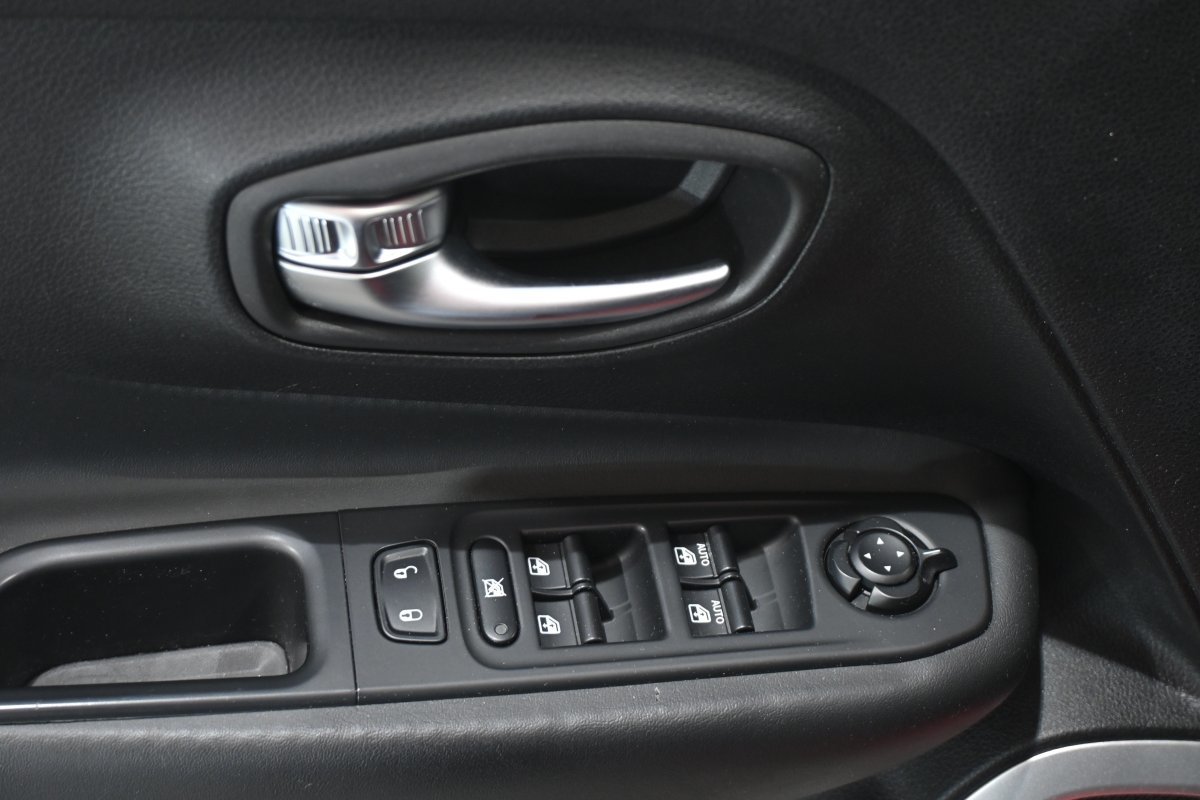 Foto Jeep Renegade 30