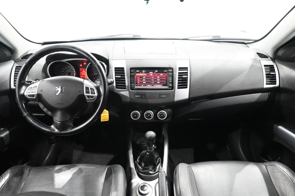 Foto Peugeot 4007 18