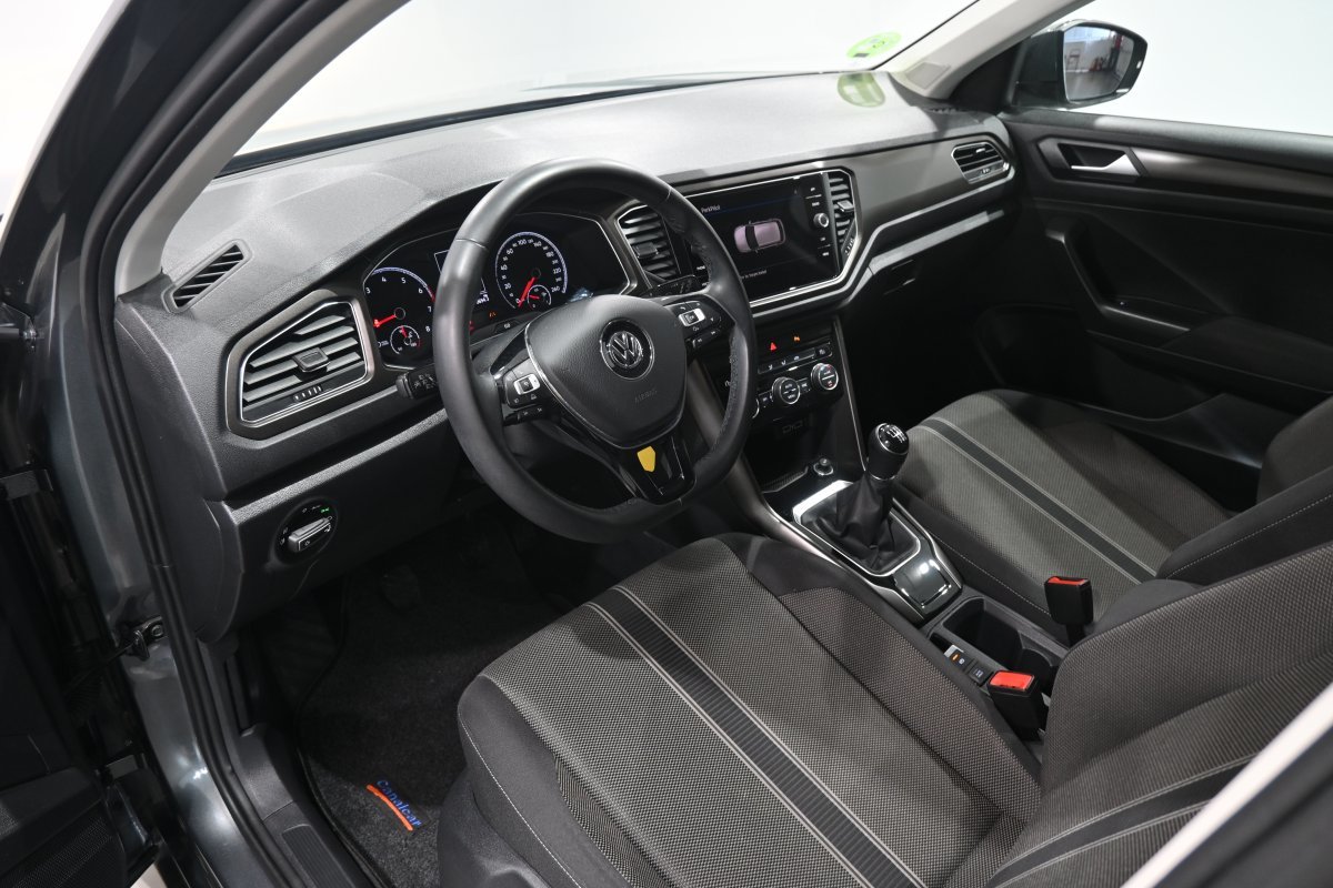 Foto Volkswagen T-Roc 9