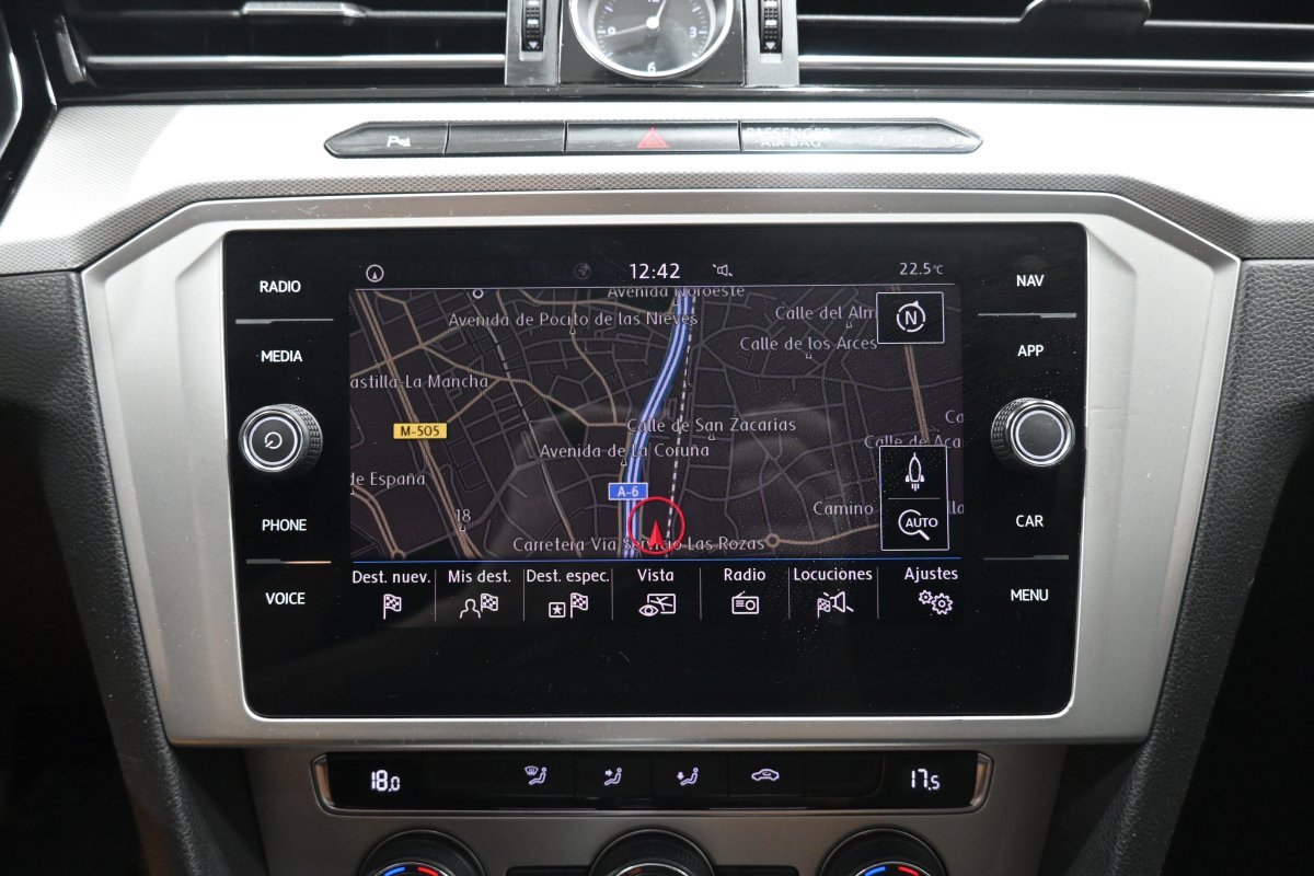 Foto Volkswagen Passat 15