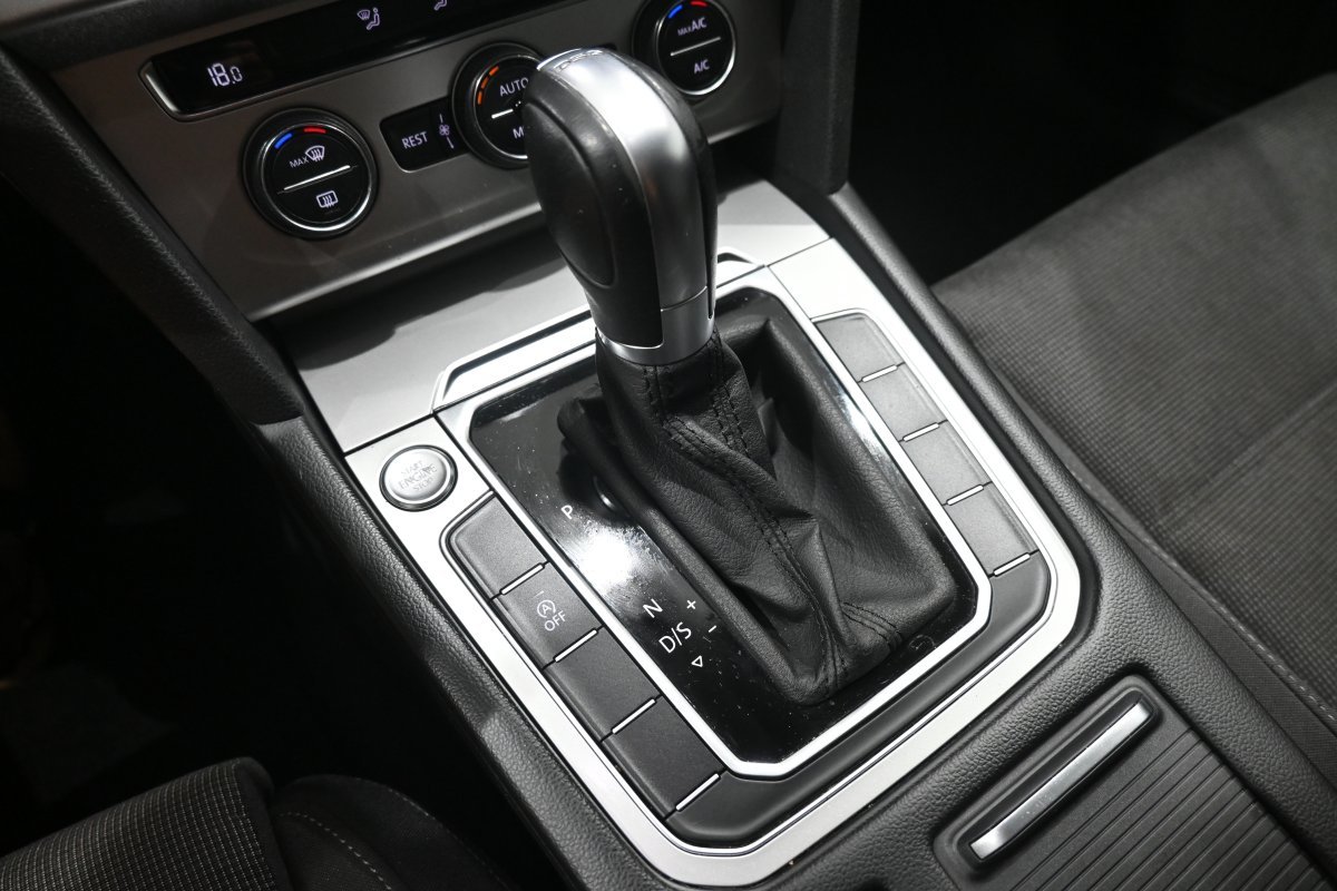 Foto Volkswagen Passat 21