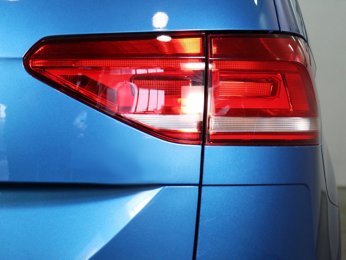 Foto Volkswagen Touran 10