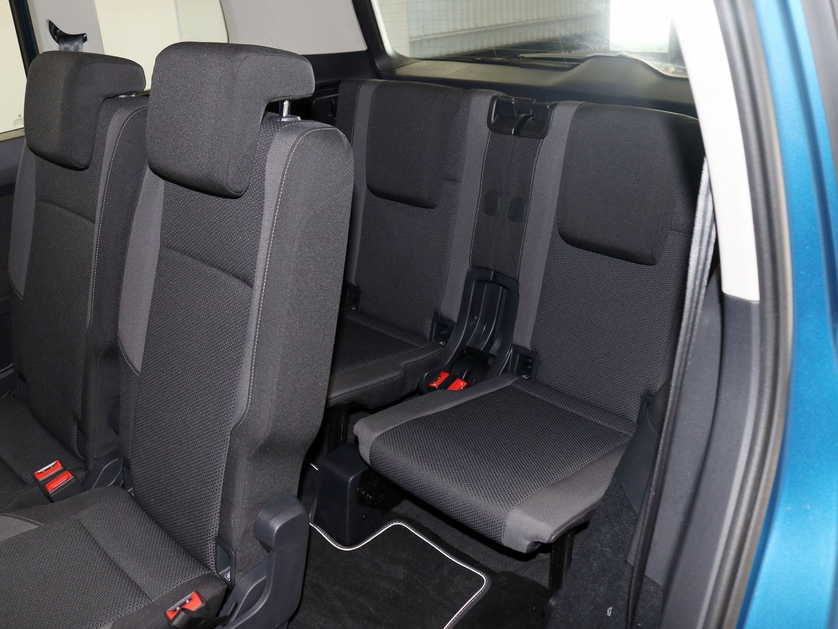 Foto Volkswagen Touran 16