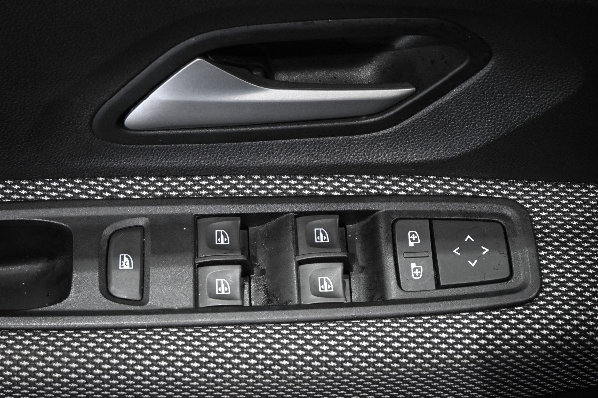 Foto Dacia Sandero 25