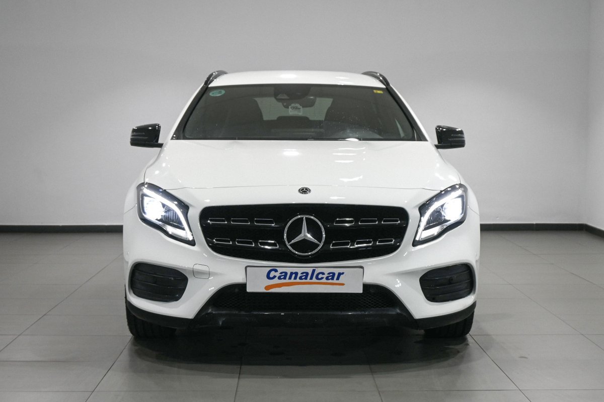 Foto Mercedes-Benz Clase GLA 2