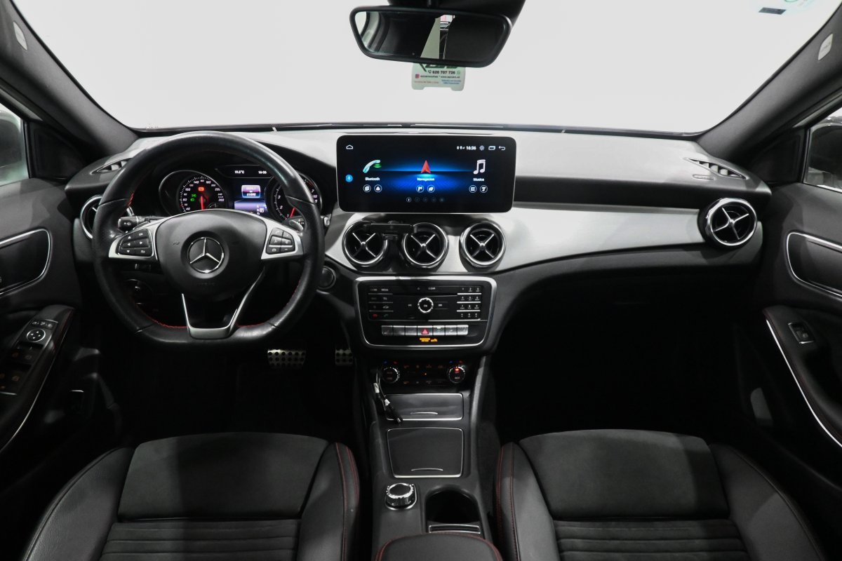 Foto Mercedes-Benz Clase GLA 20