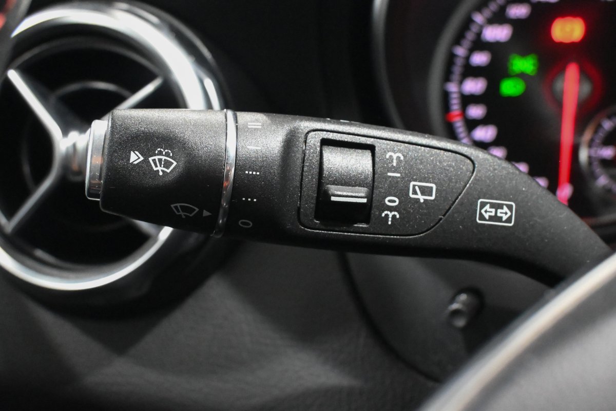 Foto Mercedes-Benz Clase GLA 26