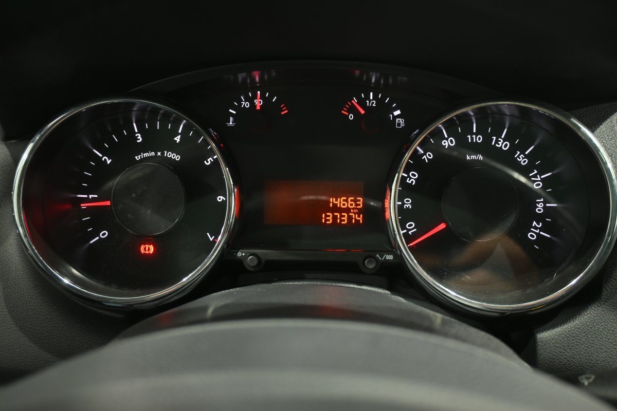 Foto Peugeot 5008 17