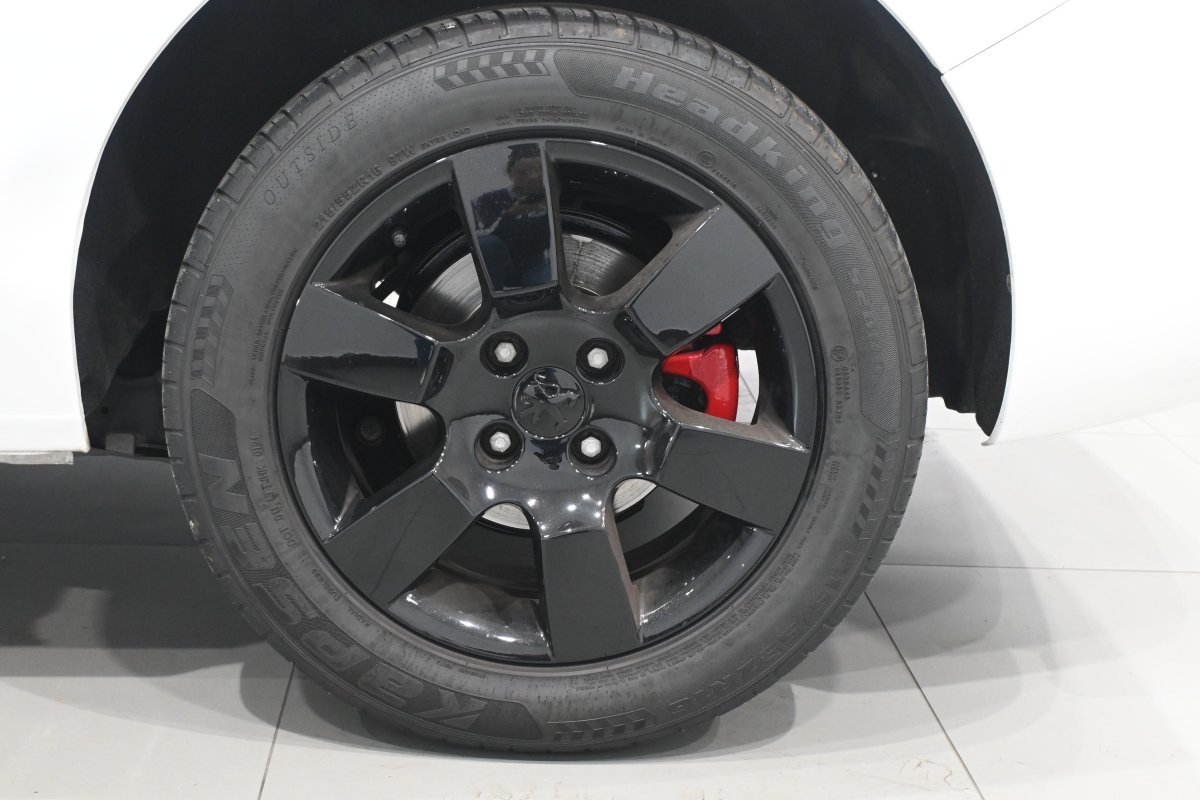 Foto Peugeot 5008 30