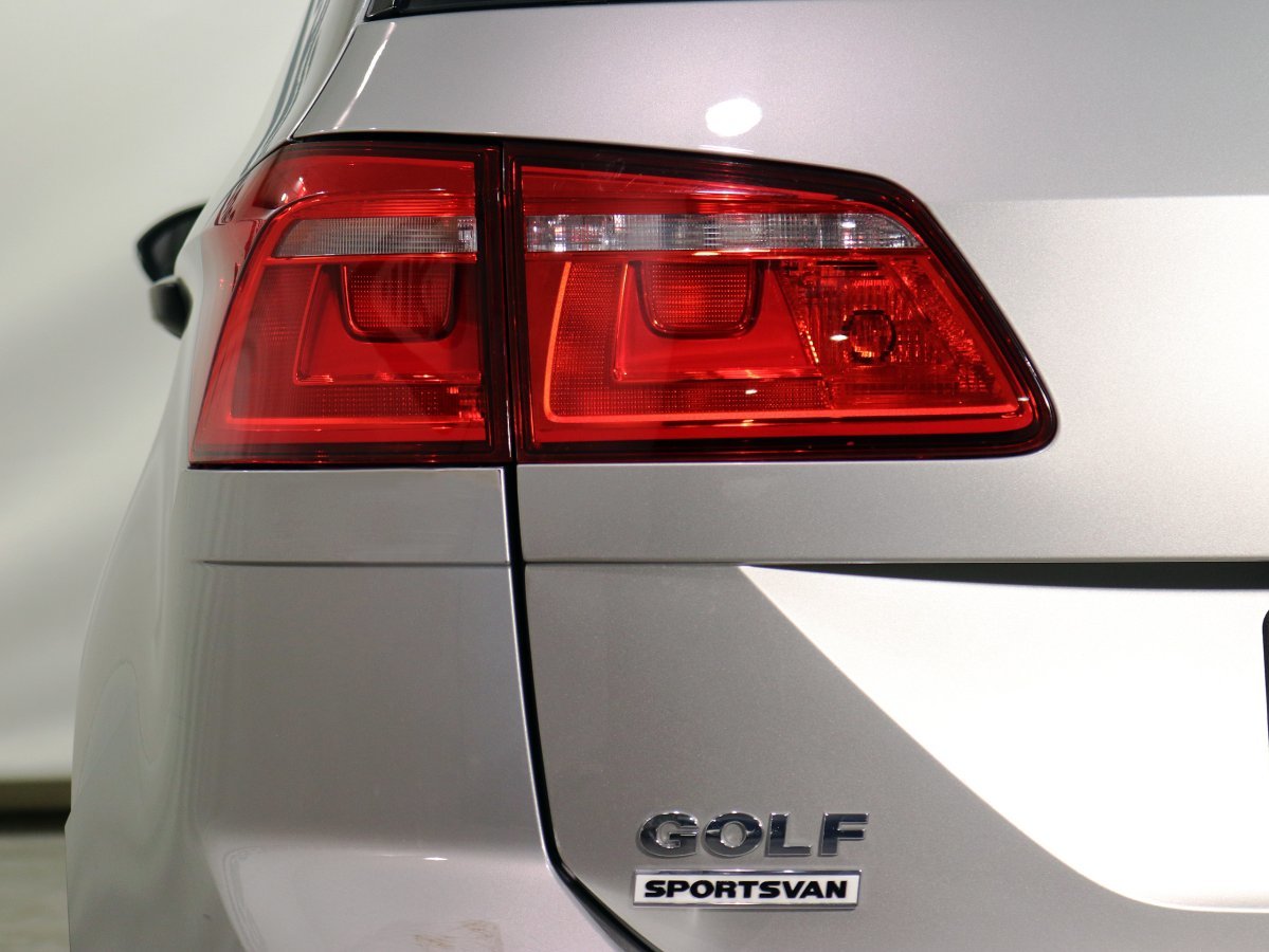 Foto Volkswagen Golf Sportsvan 9