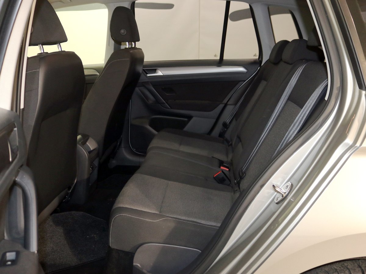 Foto Volkswagen Golf Sportsvan 15