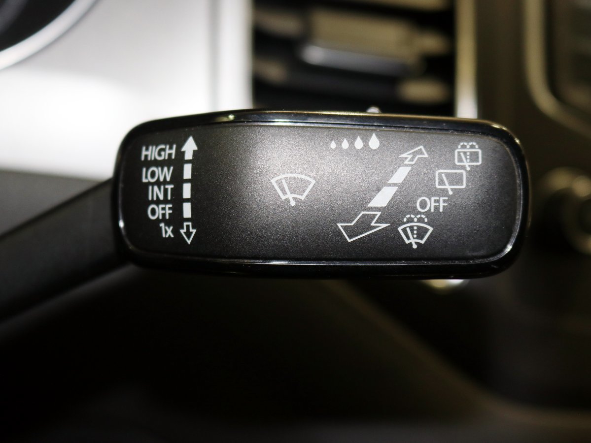 Foto Volkswagen Golf Sportsvan 28