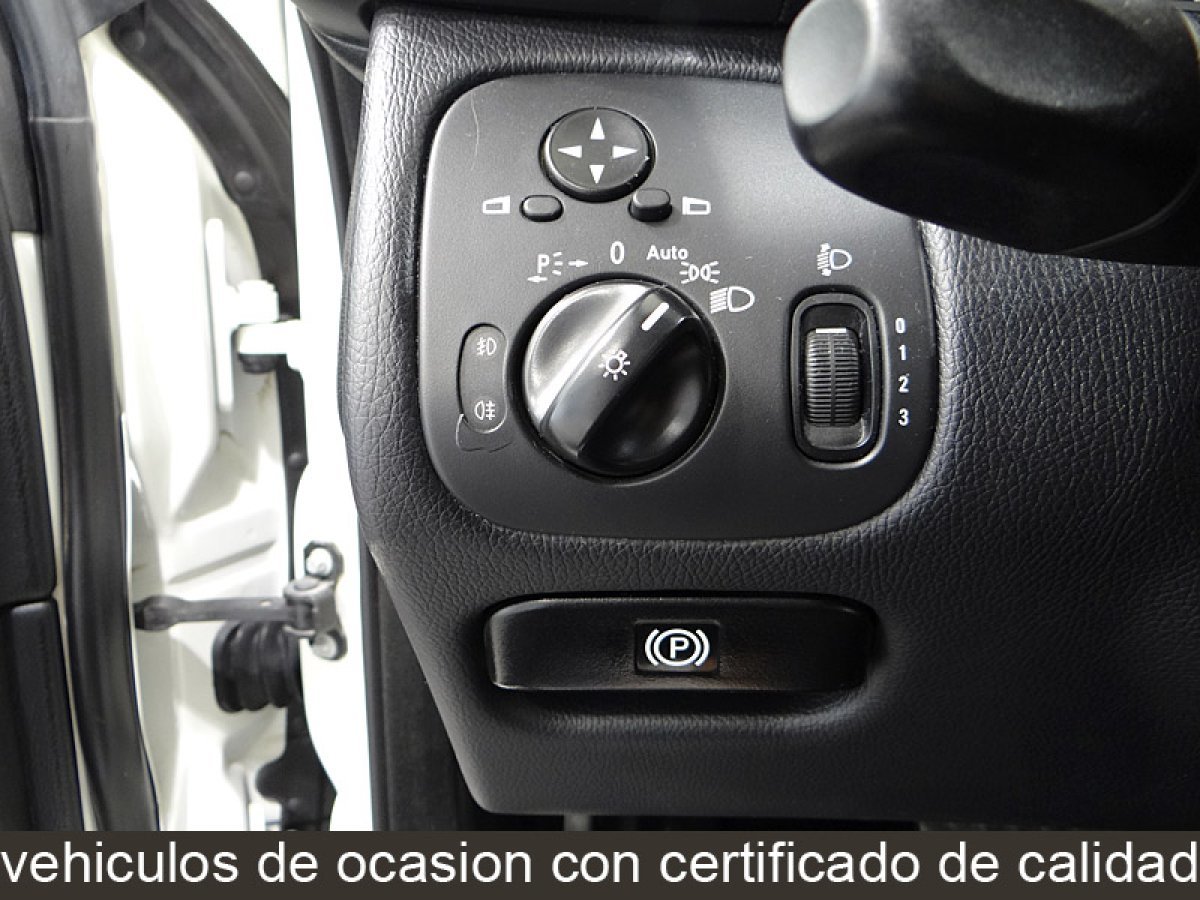 Foto Mercedes-Benz Clase CLC 25