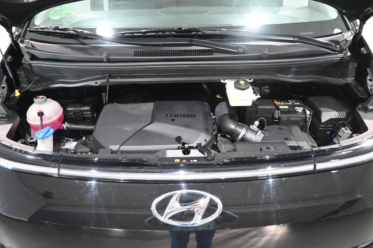 Foto Hyundai Staria 7