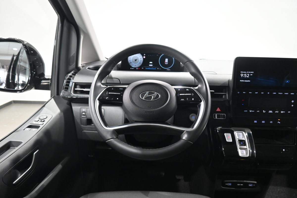 Foto Hyundai Staria 21