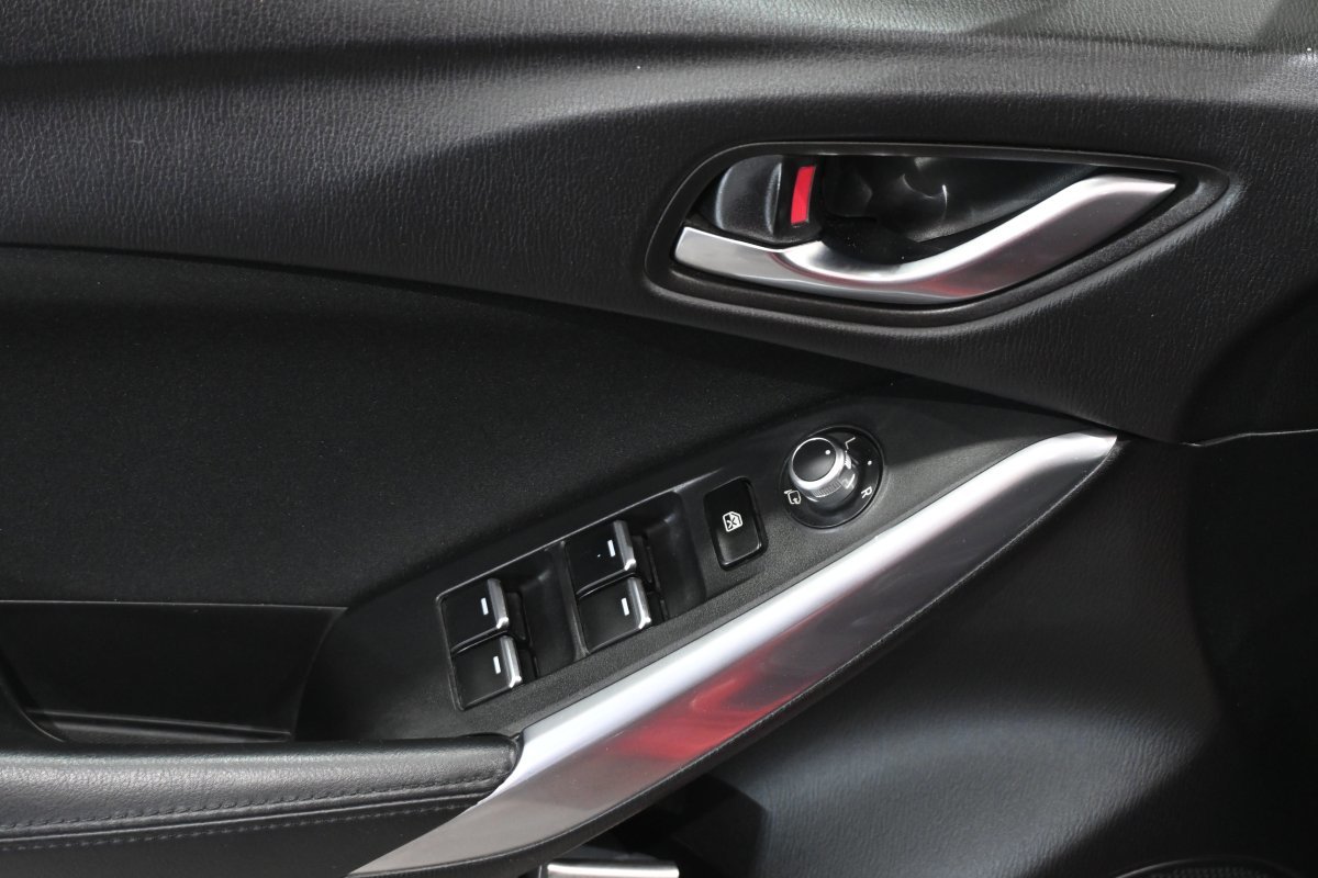 Foto Mazda Mazda6 28