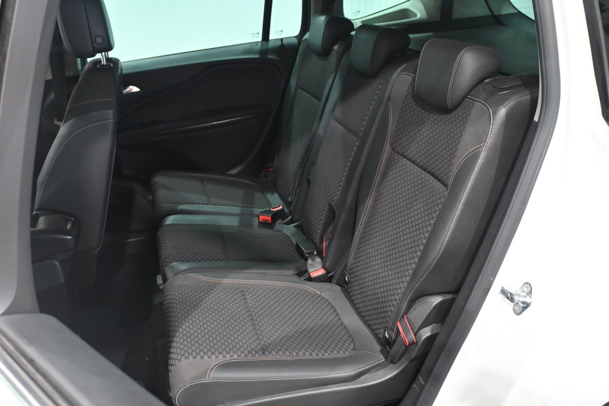 Foto Opel Zafira 11