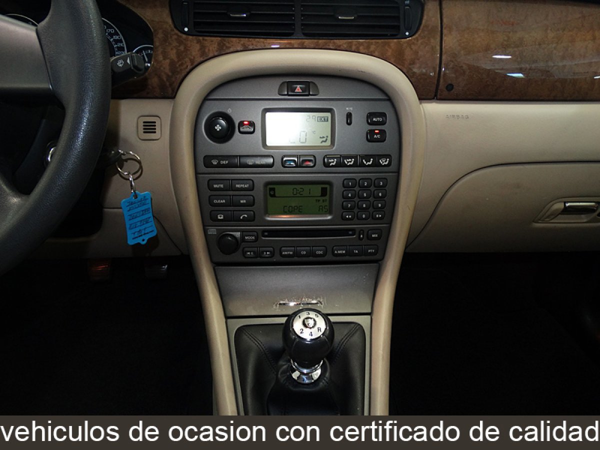 Foto Jaguar X-Type 16