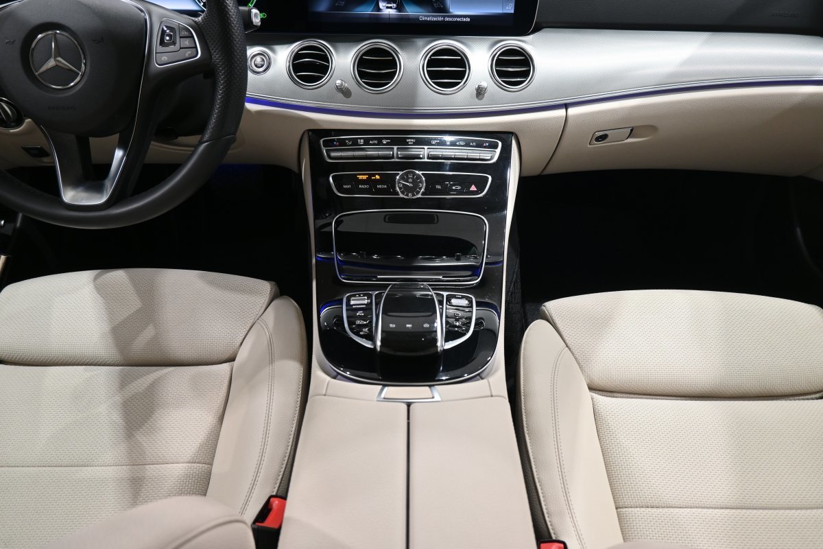Foto Mercedes-Benz Clase E 19