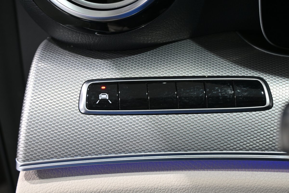 Foto Mercedes-Benz Clase E 26