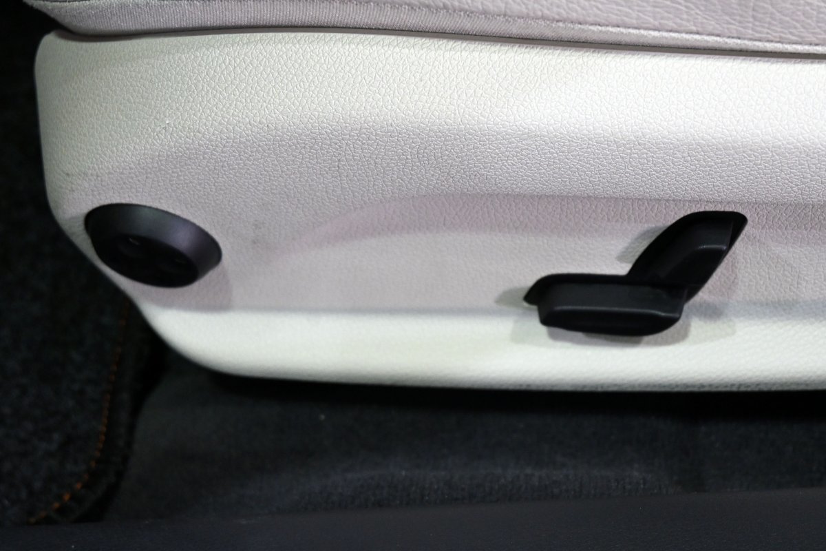 Foto Mercedes-Benz Clase E 27