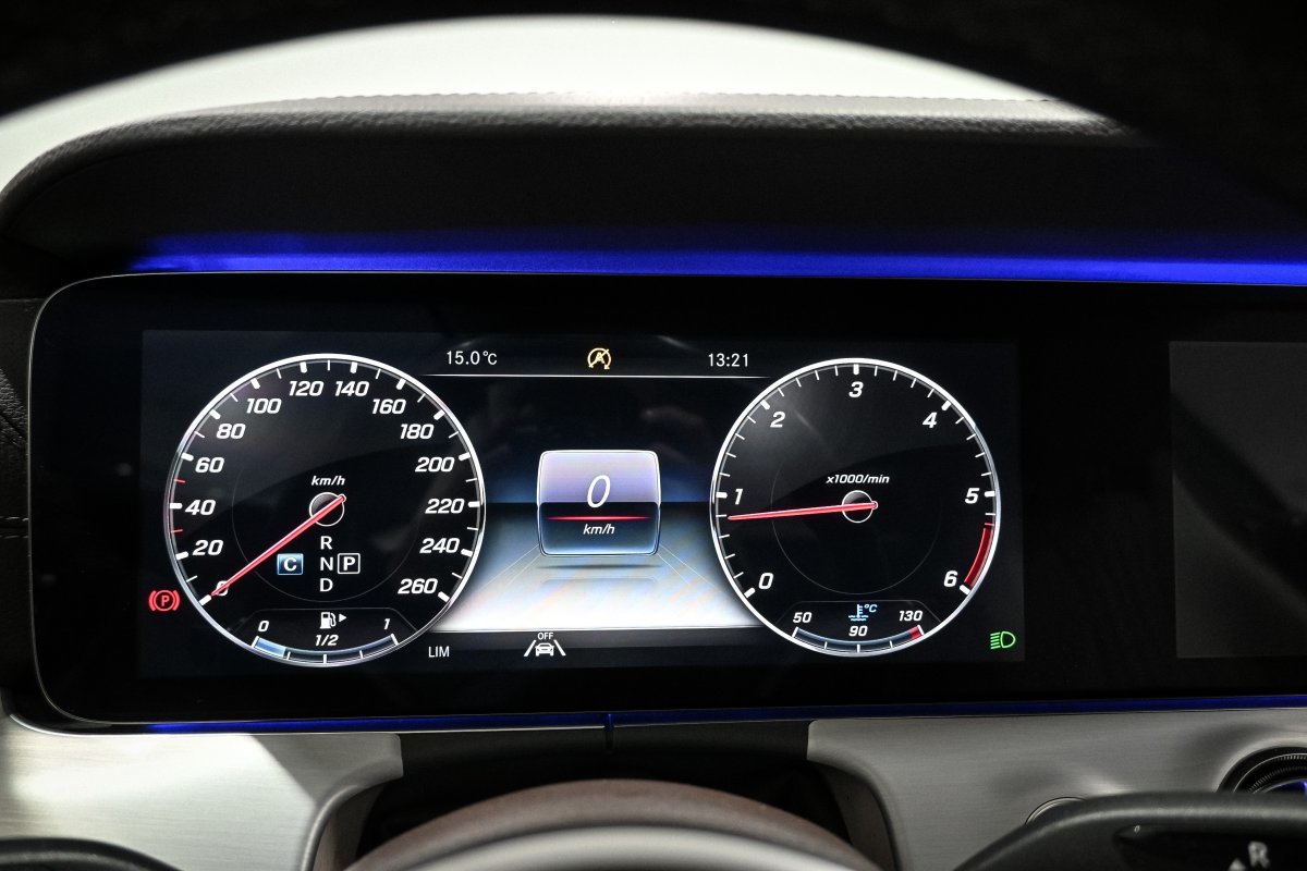 Foto Mercedes-Benz Clase E 12