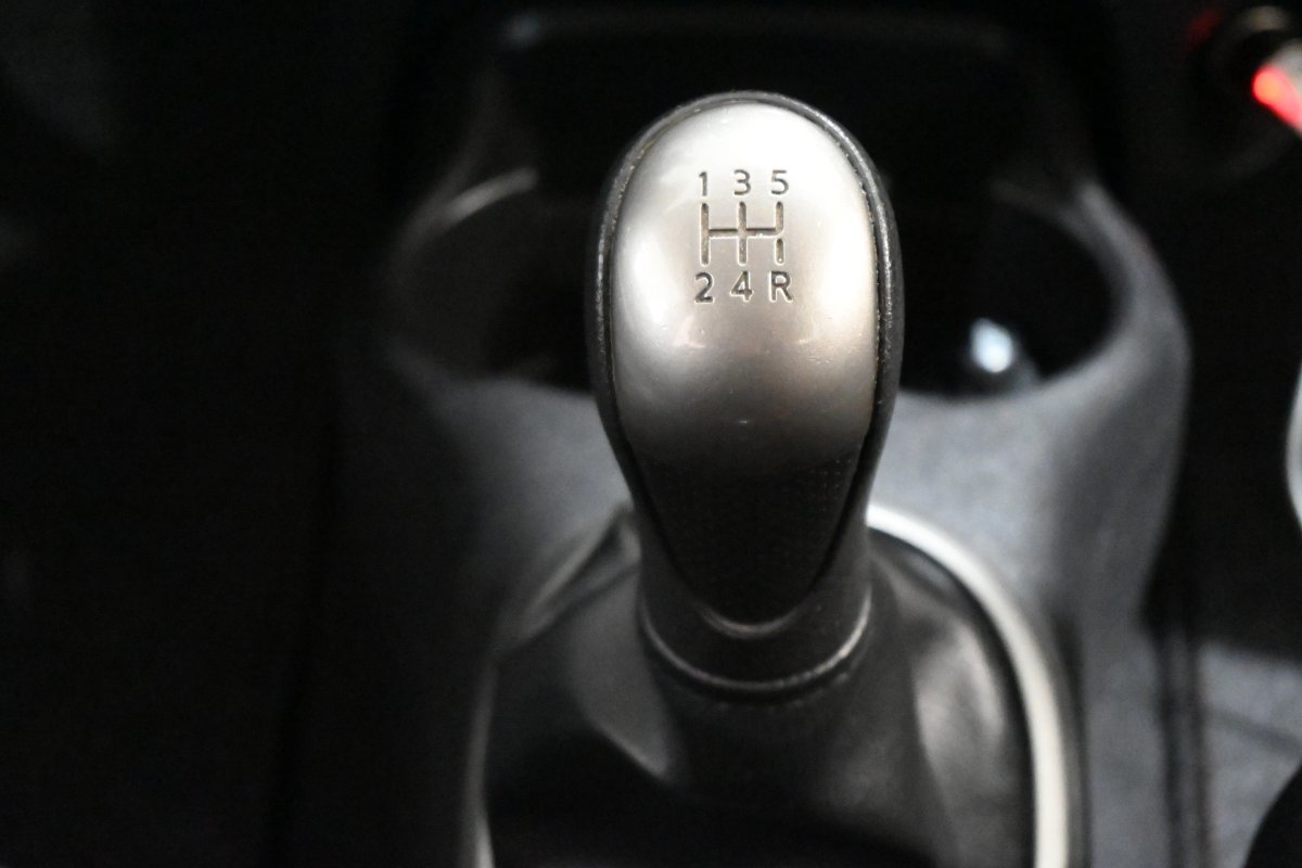 Foto Nissan Micra 18