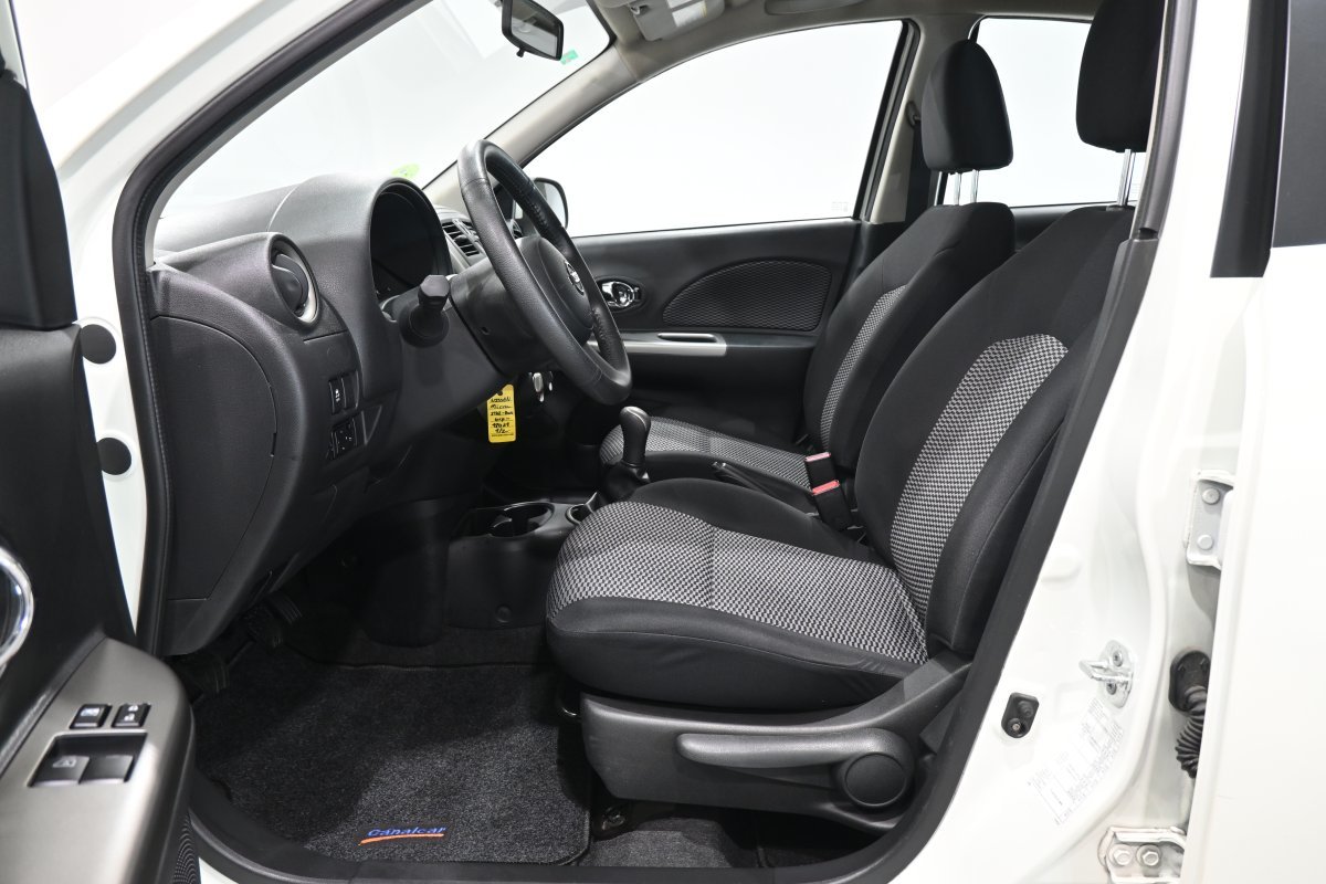 Foto Nissan Micra 10